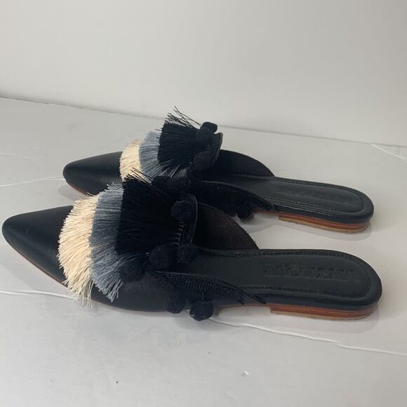 Mystique black fringed Pom Pom pointed toe flats NWOB - Picture 8 of 8